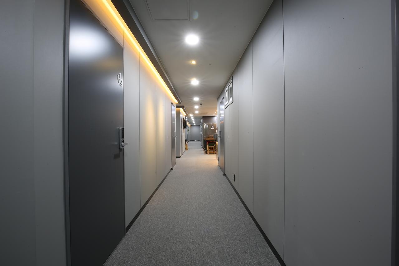 Philstay Myeongdong Seoel Buitenkant foto