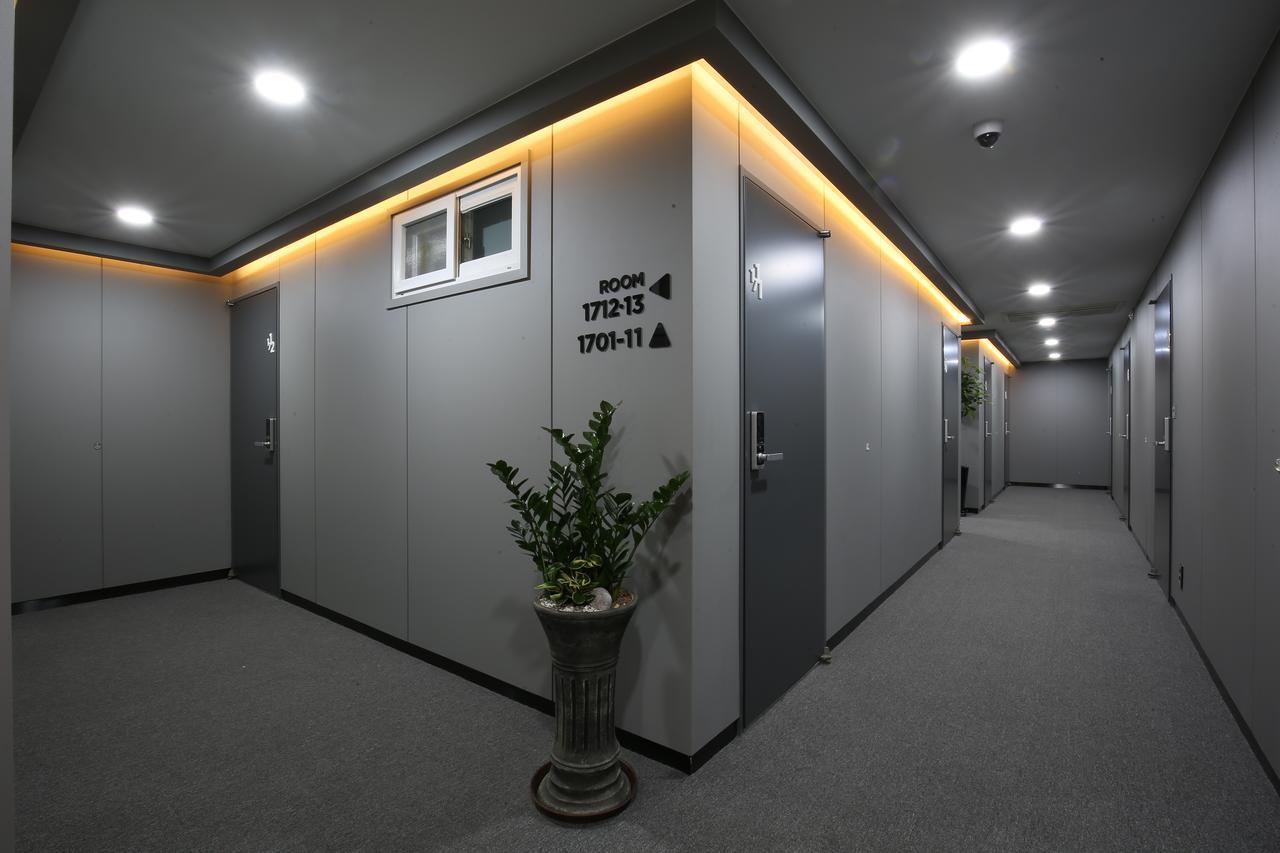 Philstay Myeongdong Seoel Buitenkant foto